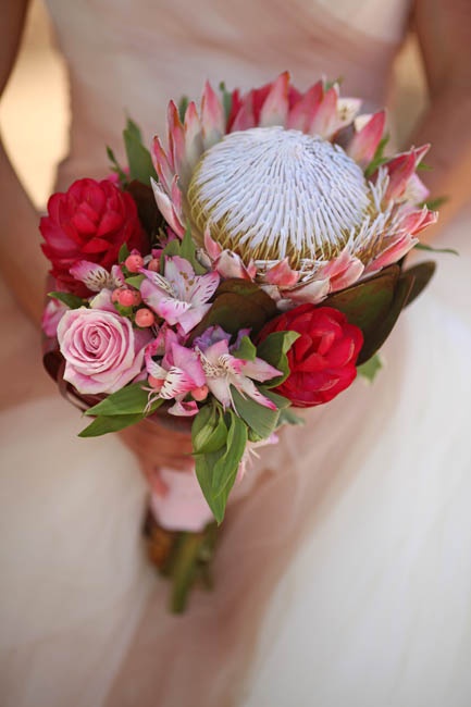 Elite bouquet with King Protea, Alstromeria, Ginger, Hypericum, Rose
