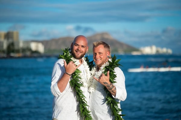 Hawaii-Wedding-at-Magic-Island (1)