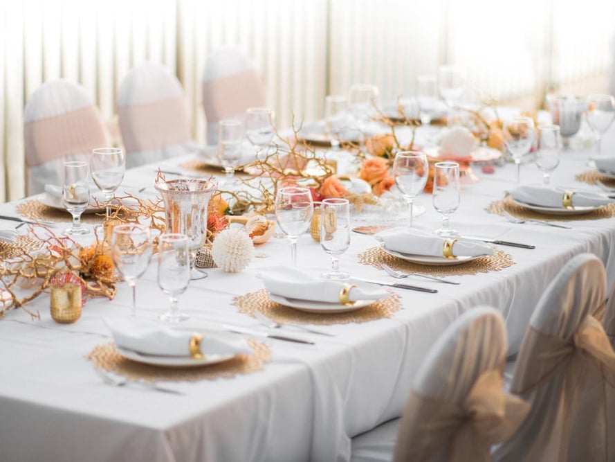 Hawaii reception decor at restaurant