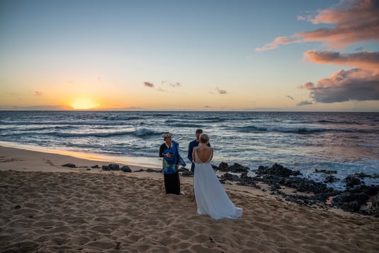 Sandy Beach Hawaii Wedding 2022 18