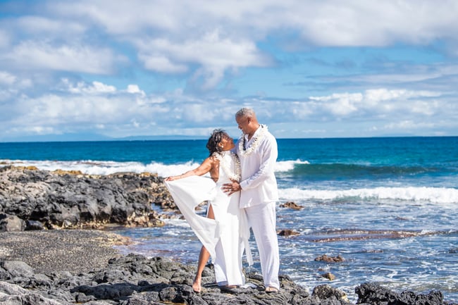Sandy Beach Hawaii Wedding 2022 24