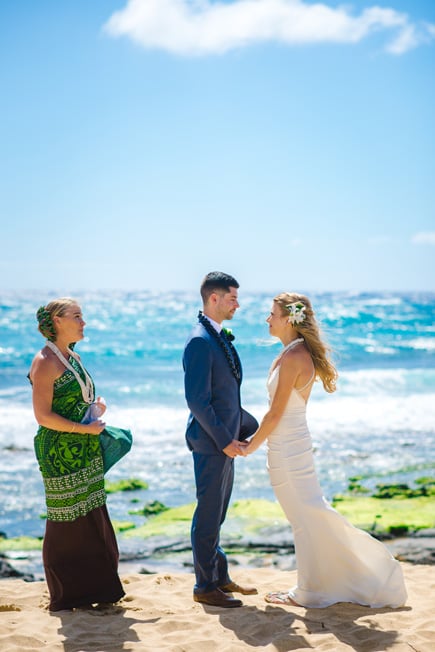 Sandy-Beach-Hawaii-Wedding-02-18-2020