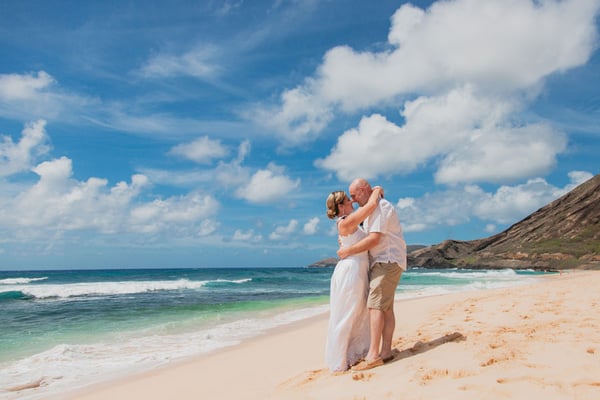 Vow renewal couple at Sandy Beach, Oahu