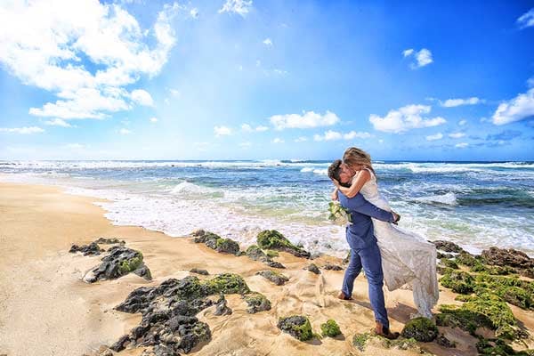 The Best Time For Your Beach Wedding