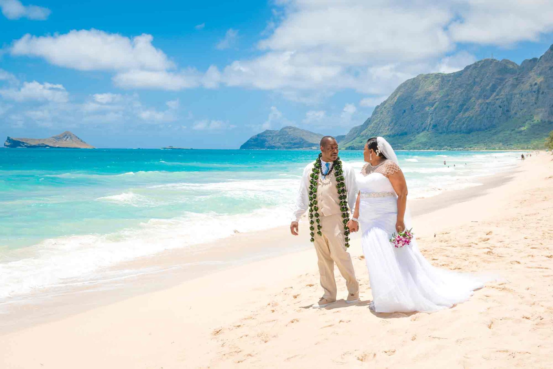 Hawaii Destination Wedding Getting Married in Paradise