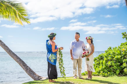 Waialae Beach Hawaii Wedding 01