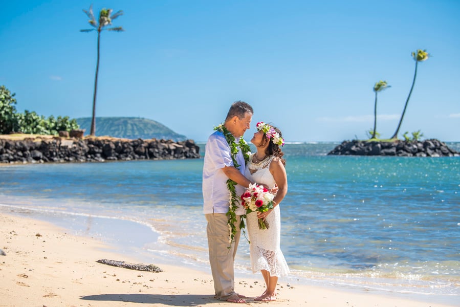 Waialae Beach Hawaii Wedding 07