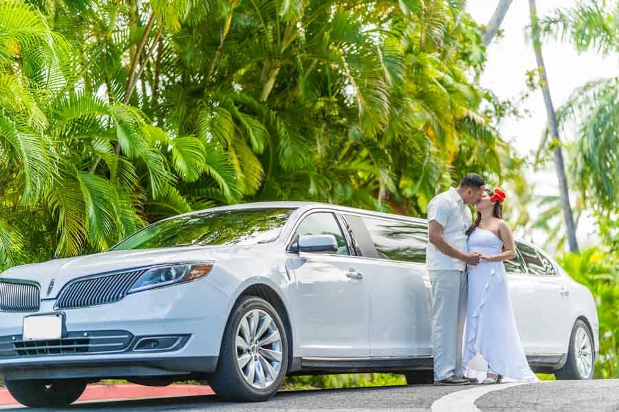 Weddings-of-Hawaii-Limo