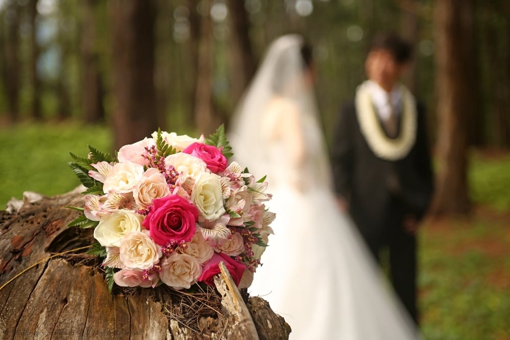 Hawaii wedding flowers