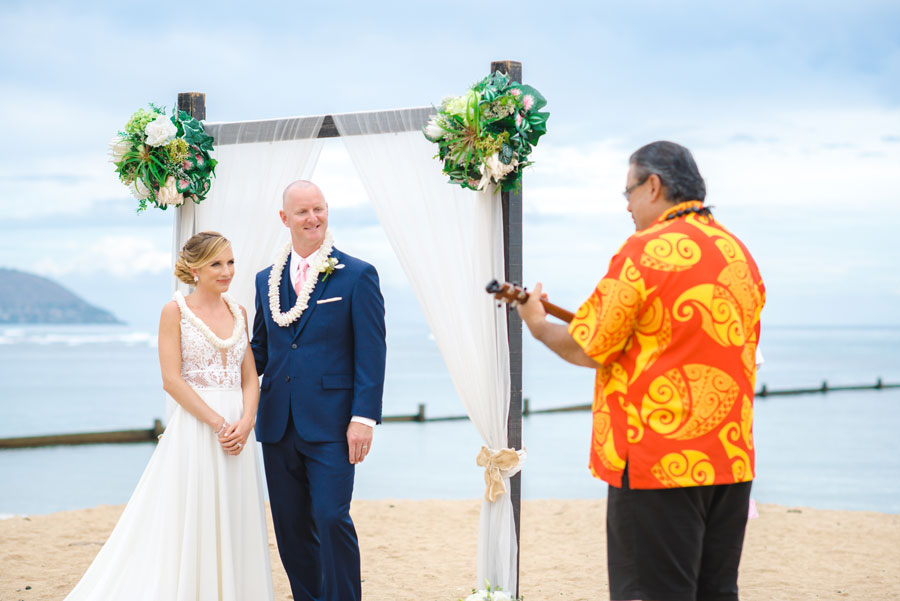 Hawaii-Wedding-Attire-Formal-Suit-and-Tie-1